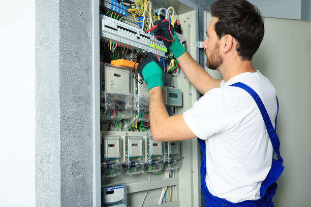 Best Circuit Breaker Repair  in Hauppauge, NY